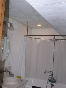 p-24320-r-65_bethroom.jpg